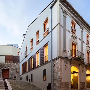 https://casa-marcial.catalonia-hotels.com